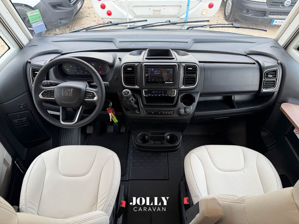 RAPIDO 854F GARAGE - Motorhome Usato Padova Motorhome Usato Veneto - Jolly Caravan -15.jpg